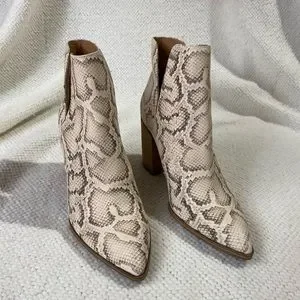 Steve Madden Shoes Kaylah Pointed Toe Bootiesteve Madden